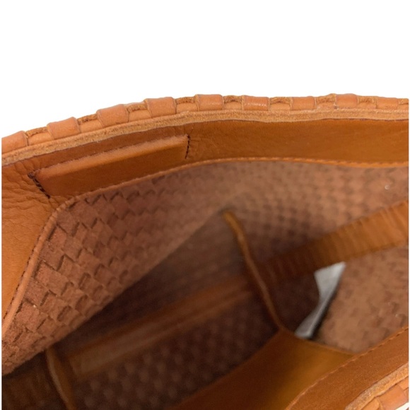 Madewell Essential Mini/Small Bucket Tote: Essential Woven Edition - Picture 10 of 10